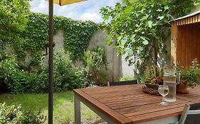 Spacious apartment - B&B InterMezzo for business&leisure